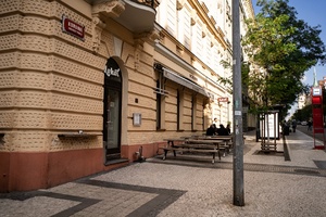 restaurace Lokál Korunní restaurace Lokál Korunní