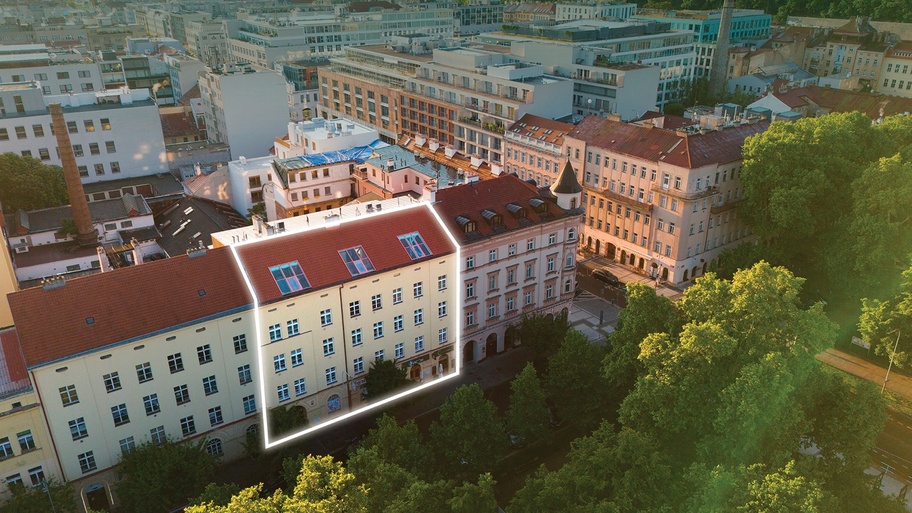 A PRESITIGIOUS AND VIBRANT NEIGHBOURHOOD
