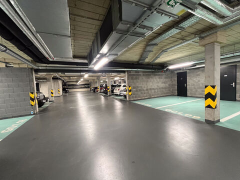 We are selling the last garage spaces and warehouses in the Vitality Residence