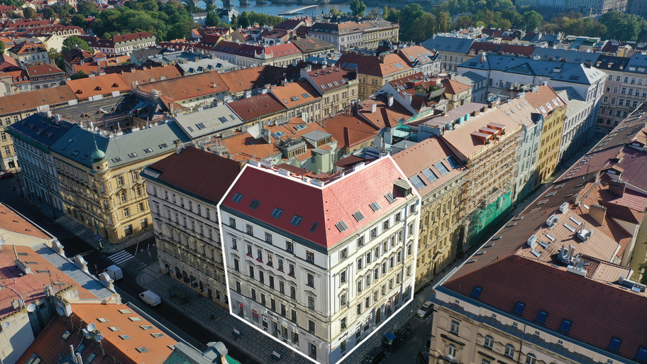 MALÉ I VELKÉ BYTY