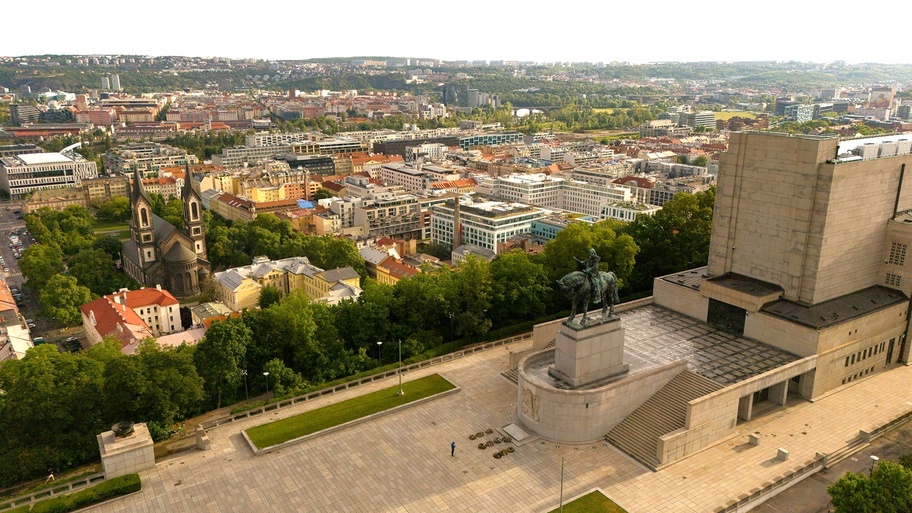 VÝBORNÁ DOPRAVNÍ DOSTUPNOST
